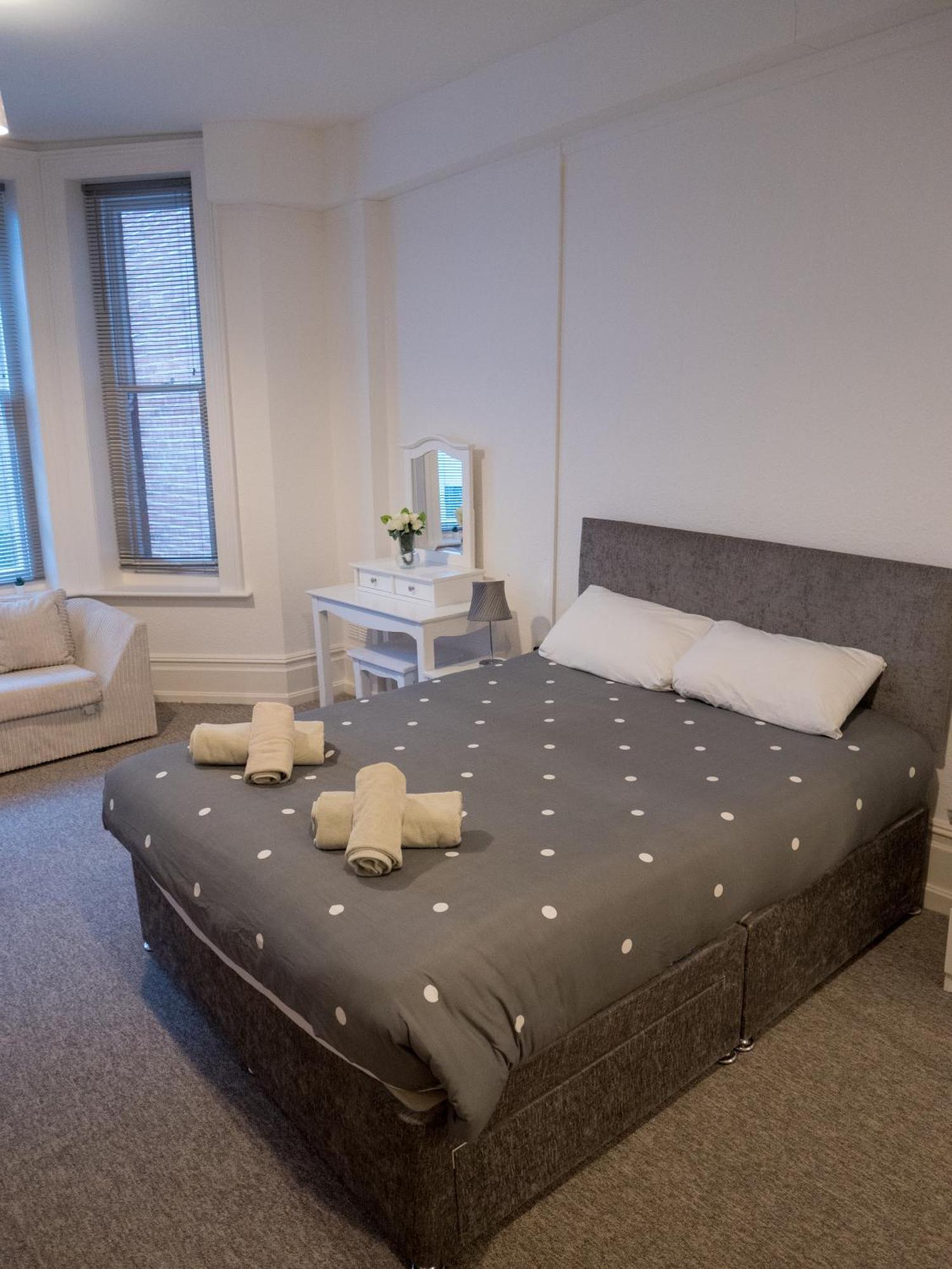 Luxury,Location And Convenience Apartment บอร์นมัธ ภายนอก รูปภาพ