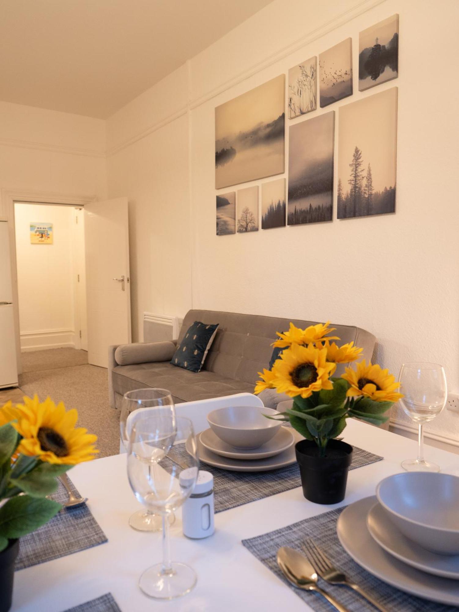 Luxury,Location And Convenience Apartment บอร์นมัธ ภายนอก รูปภาพ