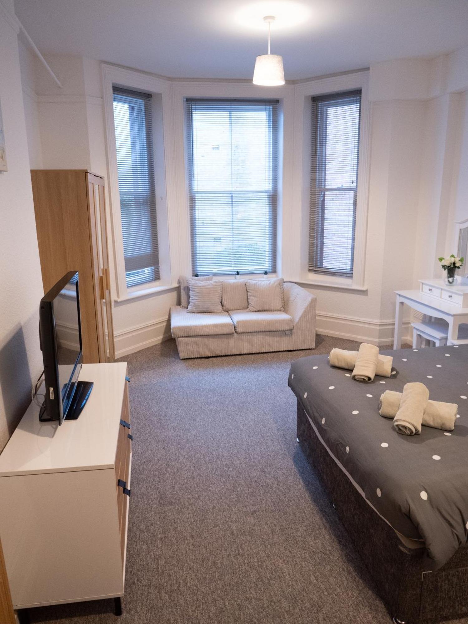 Luxury,Location And Convenience Apartment บอร์นมัธ ภายนอก รูปภาพ